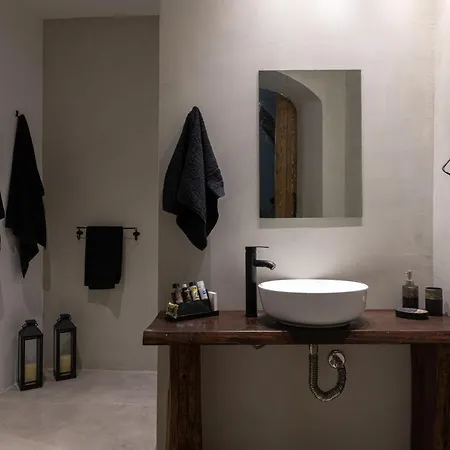 Ancient Knights Luxury Otel 3*