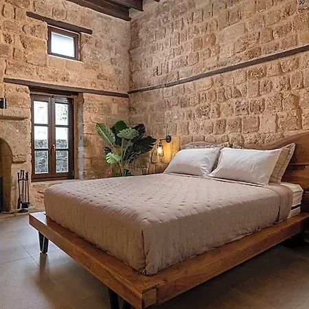 Ancient Knights Luxury 3*