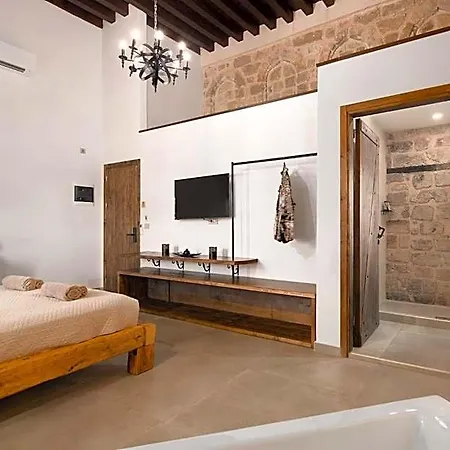 Hotel Ancient Knights Luxury 3*