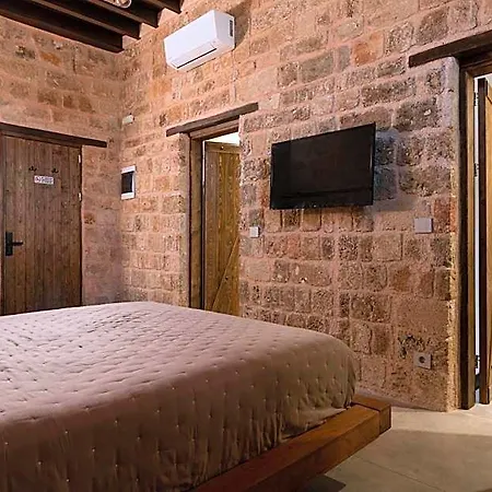 Ancient Knights Luxury Hotel 3*