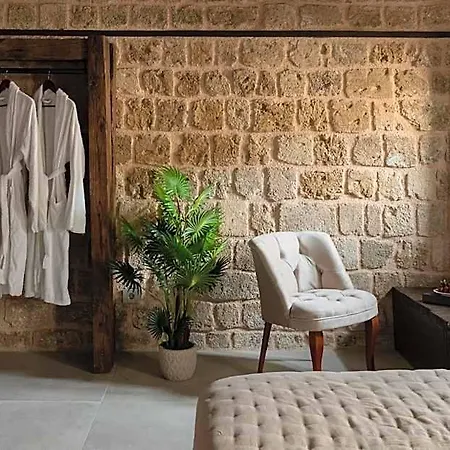 Hotel Ancient Knights Luxury 3*