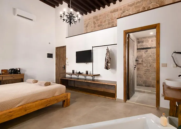 Ancient Knights Luxury Hotel